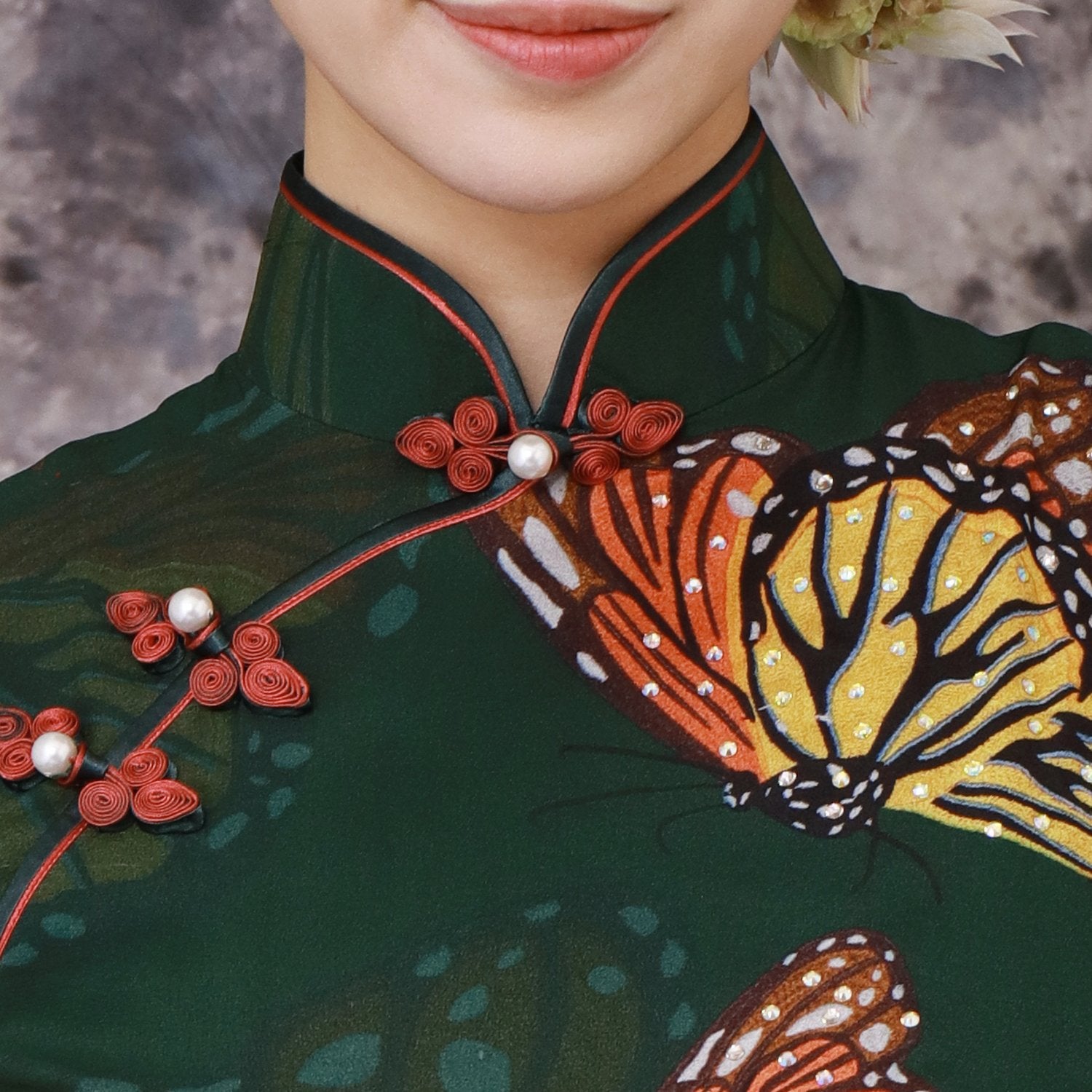 【BUTTERFLY】100% Silk Crystal Cheongsam